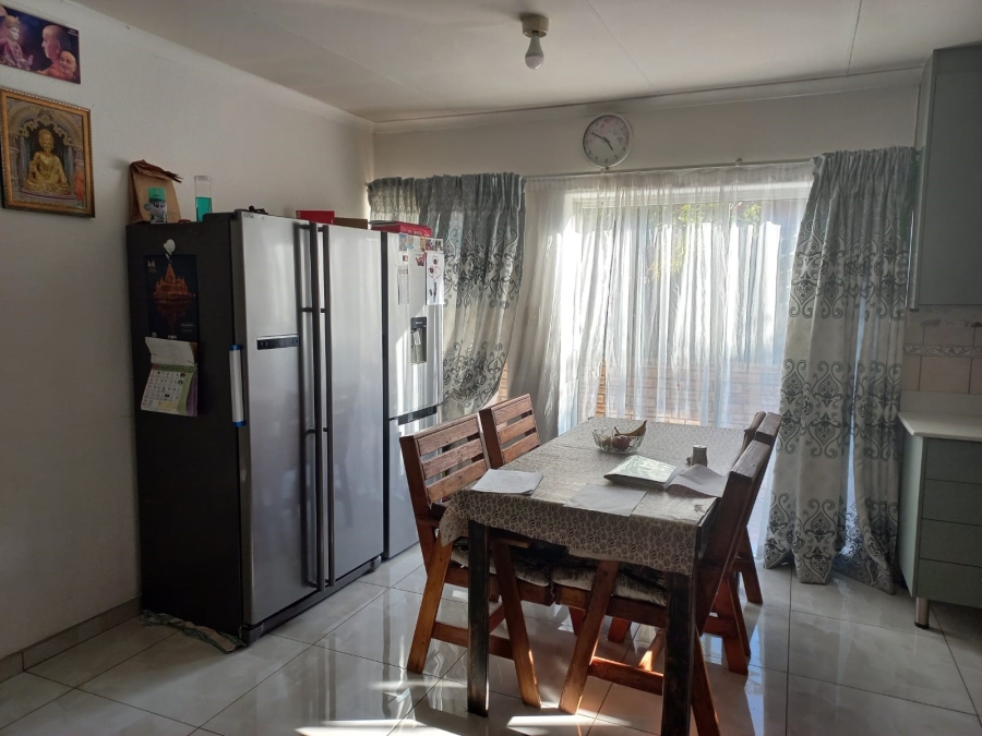 3 Bedroom Property for Sale in Safari Gardens North West
